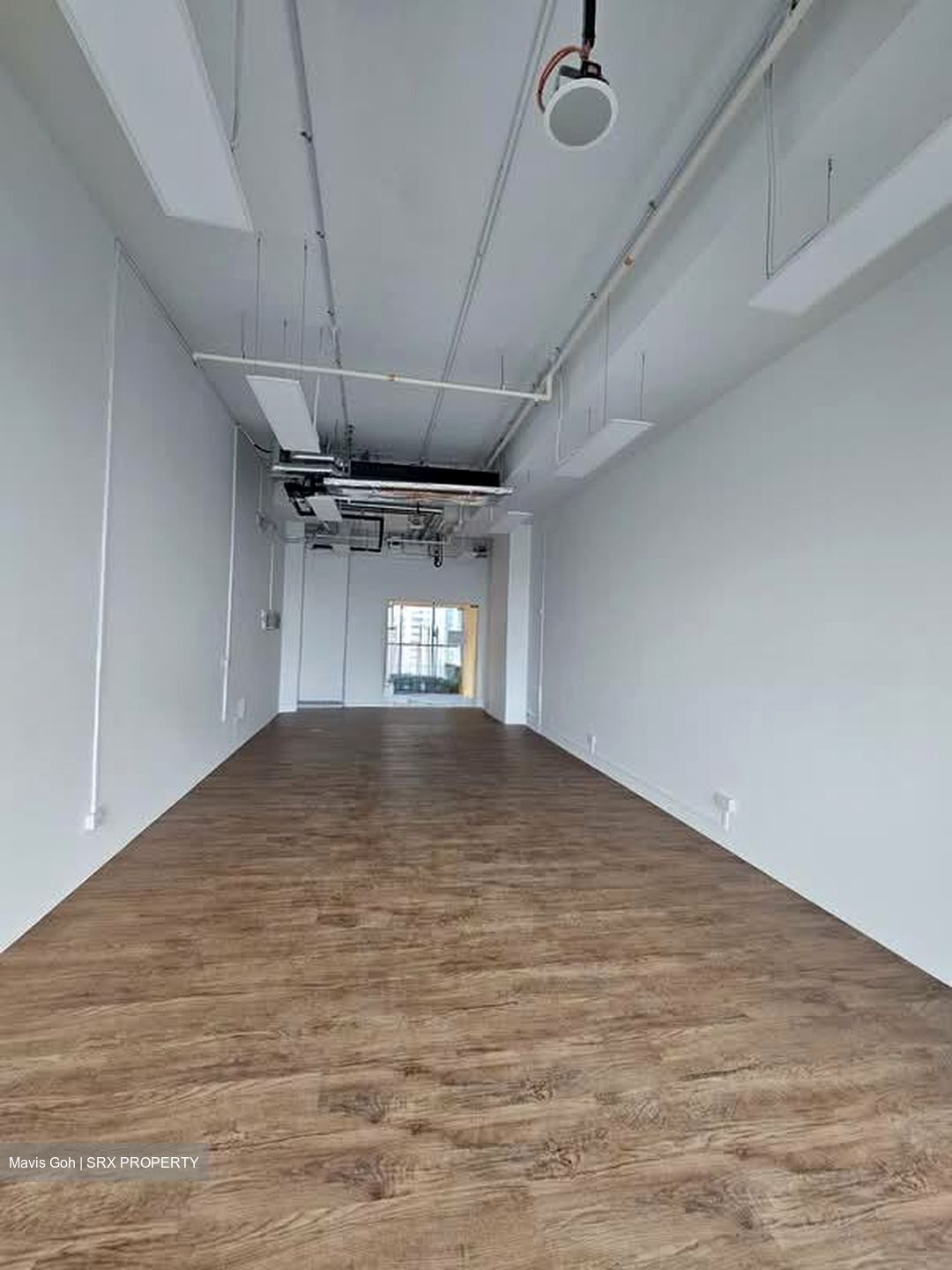 Woods Square (D25), Office #592306731